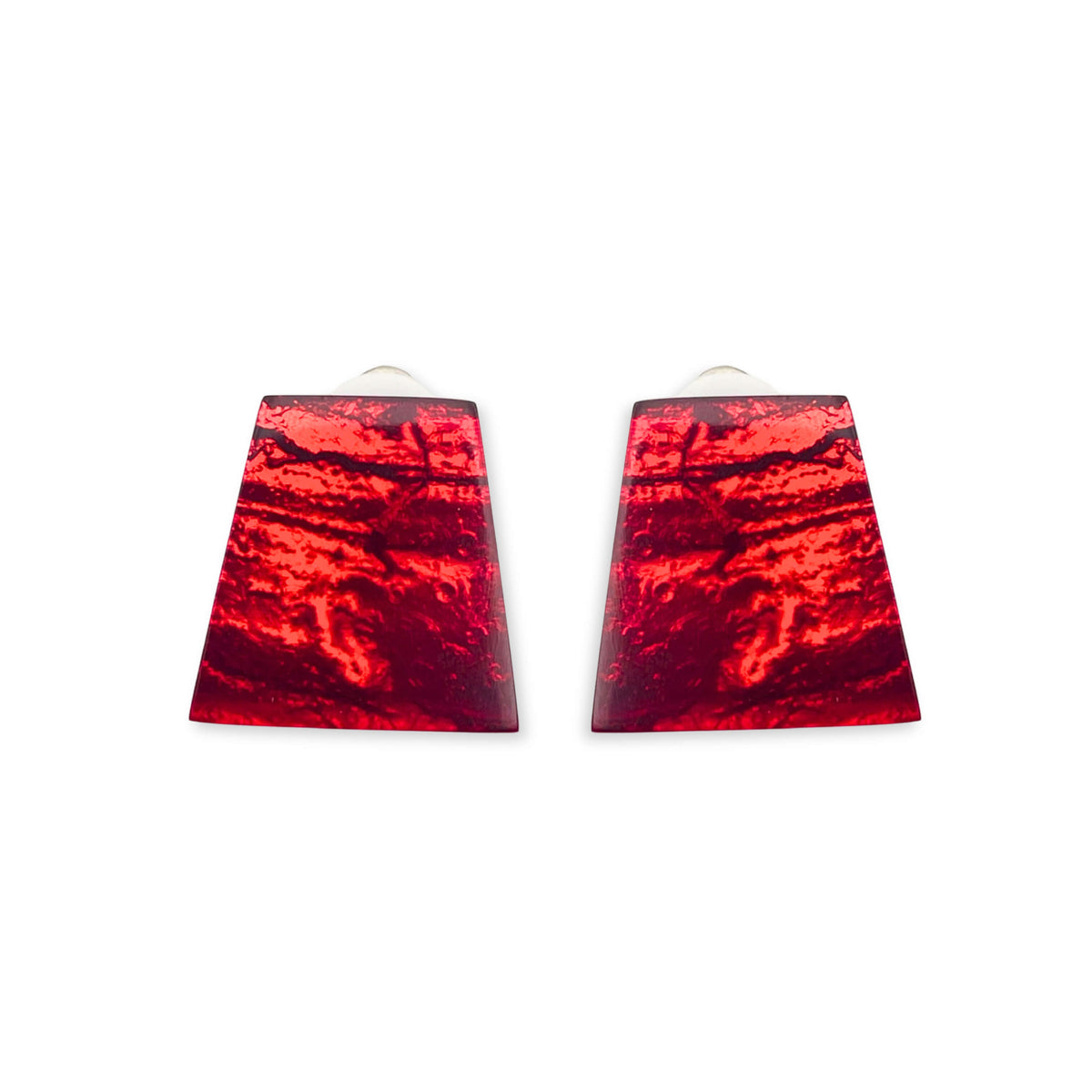 Red Shell Collar Matte Clip Earrings