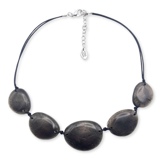 Black Pebble Small Necklace