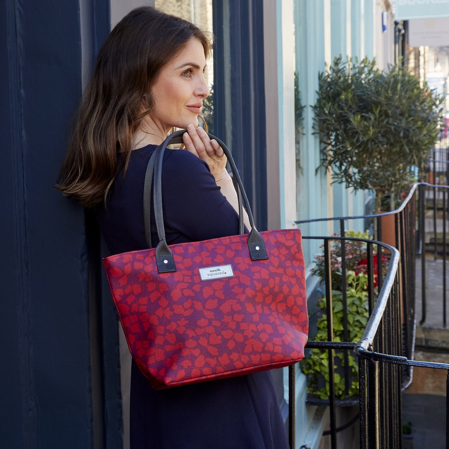 Red Flower Oil Cloth Tote Bag | The Jewellery Stop