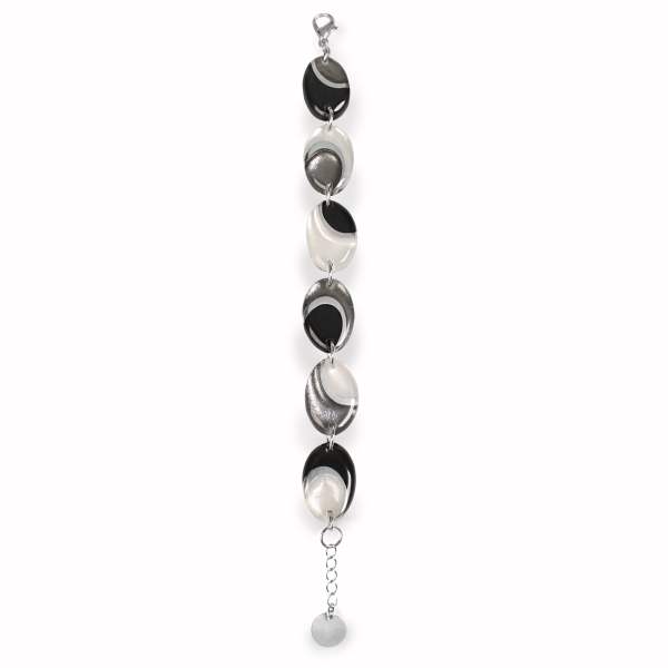 Silhouette Oval Swirl Bracelet | The Jewellery Stop