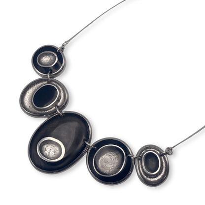 Black Organic Circles Shiny Necklace | The Jewellery Stop
