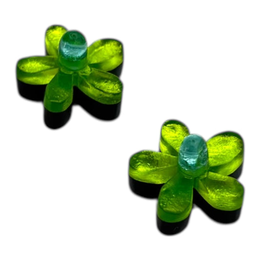 Zest Flower Shiny Stud Earrings