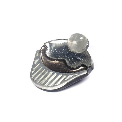Black Cupcake Brooch | The Jewellery Stop