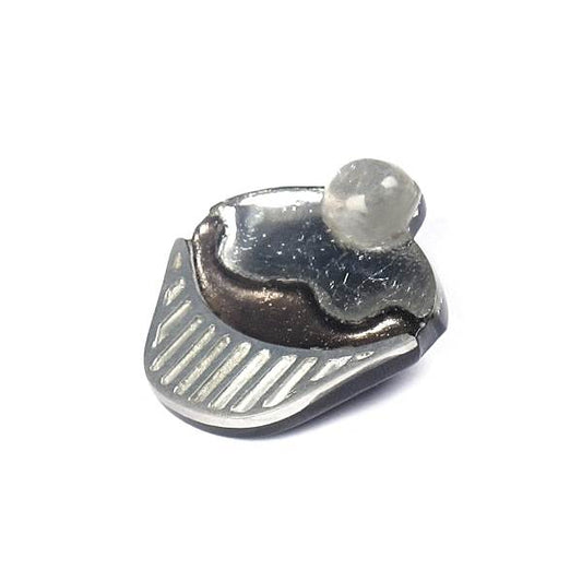 Black Cupcake Brooch | The Jewellery Stop