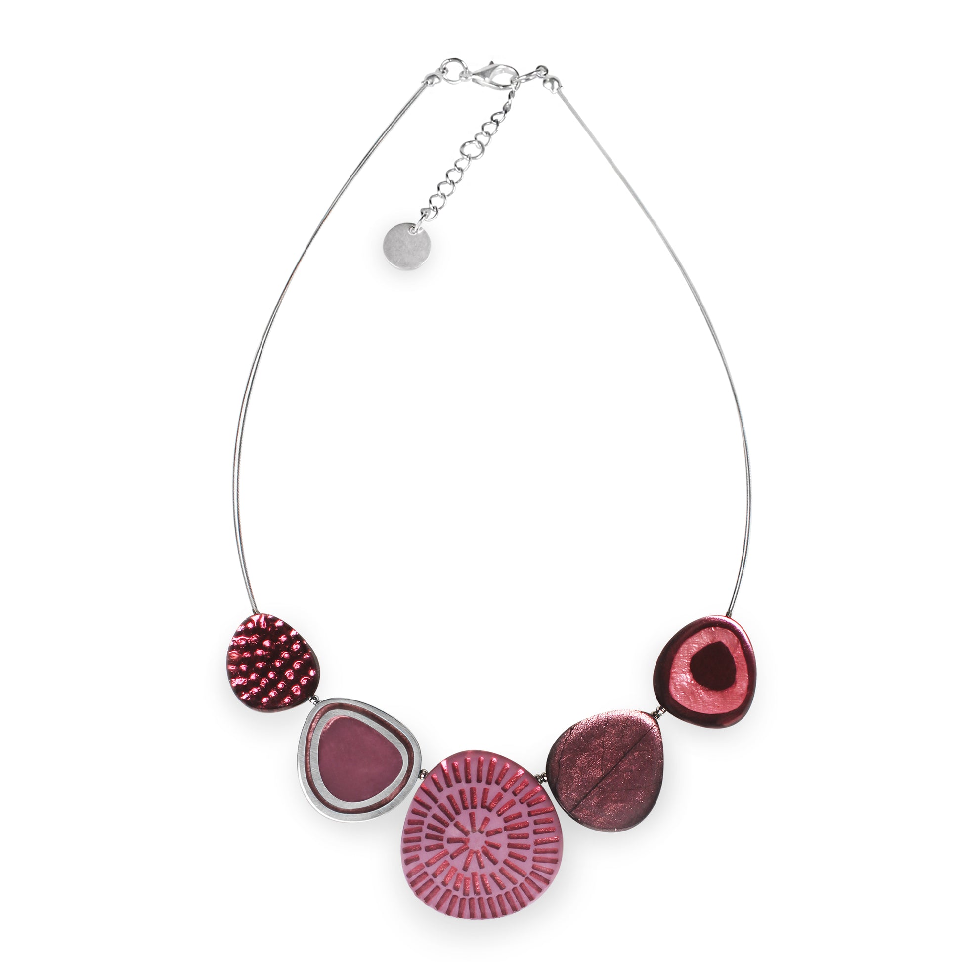 Cassis Natural Eclectic Shiny Necklace