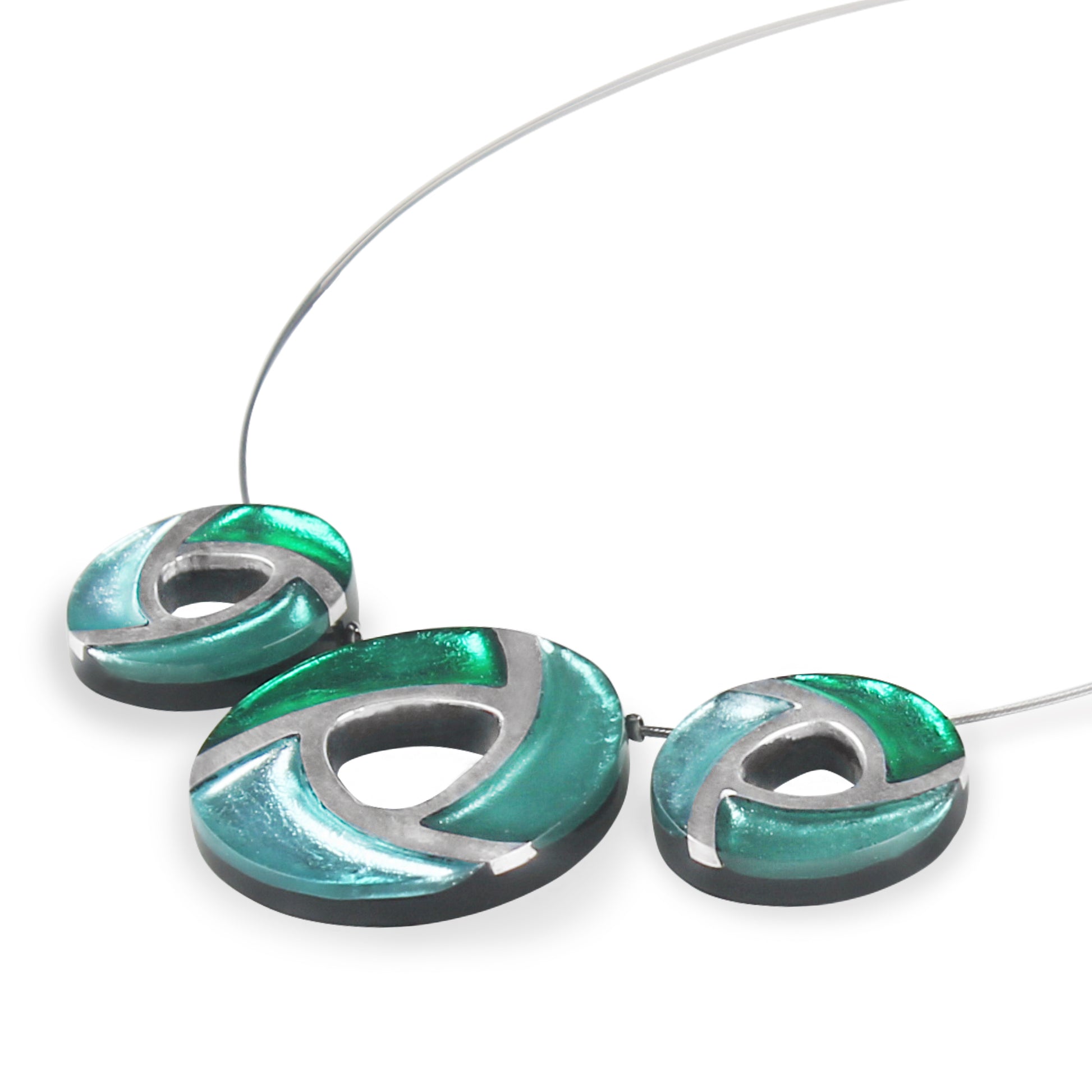 Emerald Trisceli Necklace